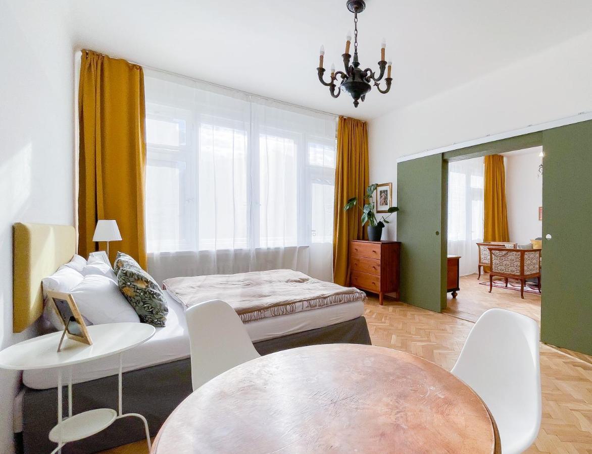 Turnkey I Vintage Terrace Apartment Praha Eksteriør bilde