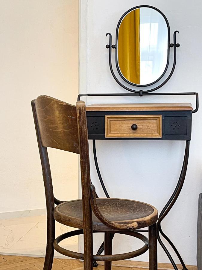 Turnkey I Vintage Terrace Apartment Praha Eksteriør bilde