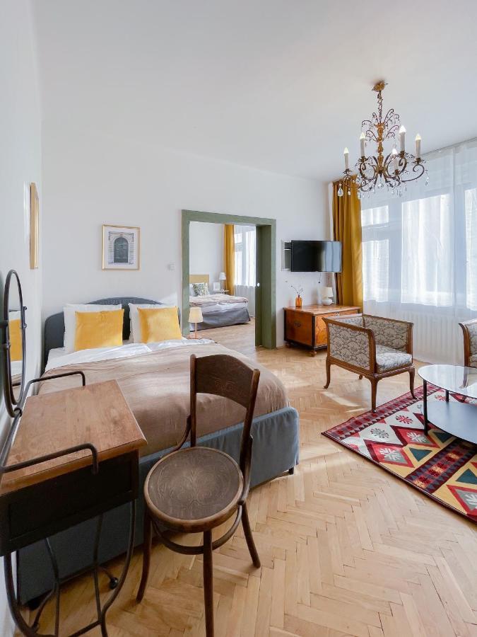 Turnkey I Vintage Terrace Apartment Praha Eksteriør bilde